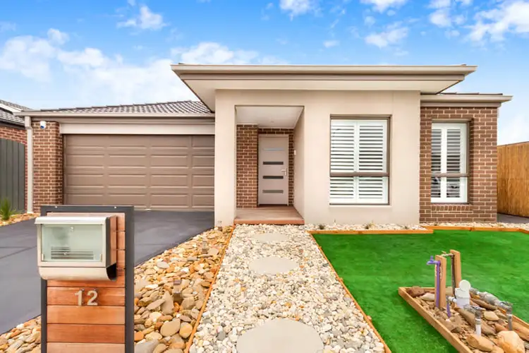 12 Elmtree Crescent, Clyde North VIC 3978