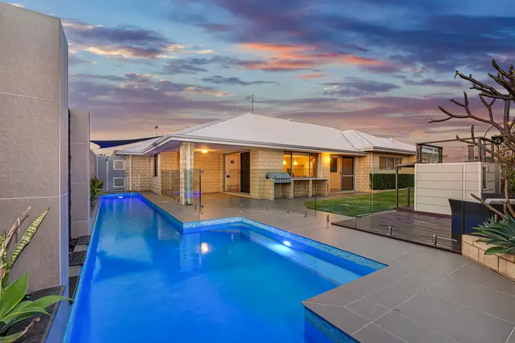 19 Finke Bend, Yanchep WA 6035
