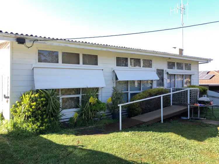 12 Long Street, St Arnaud VIC 3478