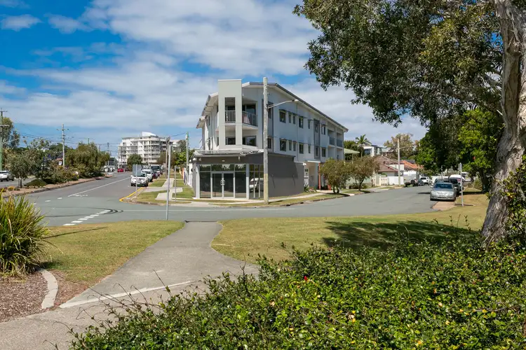 Main view of Homely unit listing, 4/11 CREEK STREET, Redcliffe QLD 4020