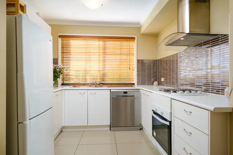 Fourth view of Homely house listing, 35 NIGHTINGALE AVENUE, Wodonga VIC 3690