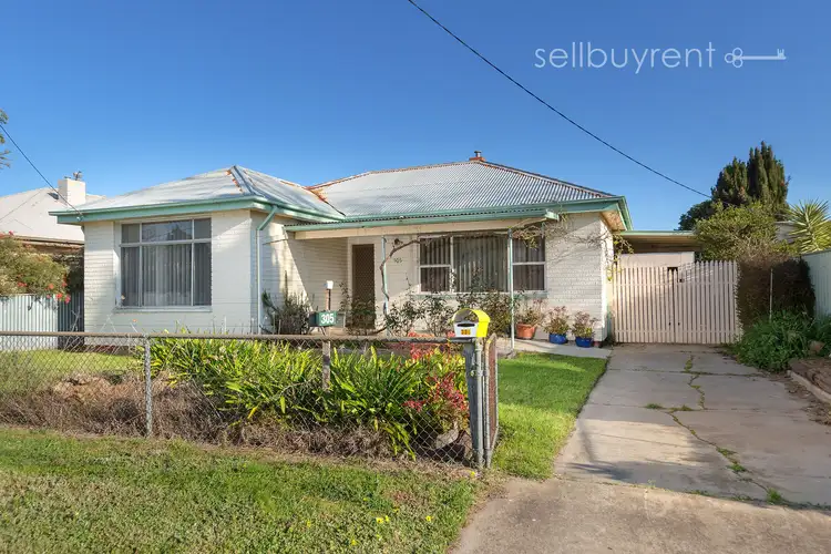 305 KOOBA STREET, North Albury NSW 2640