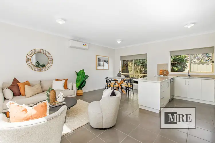 3/8 Somerset Crescent, Mansfield VIC 3722