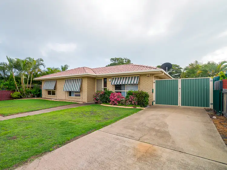 Second view of Homely house listing, 4 TWOLYN STREET, Urangan QLD 4655