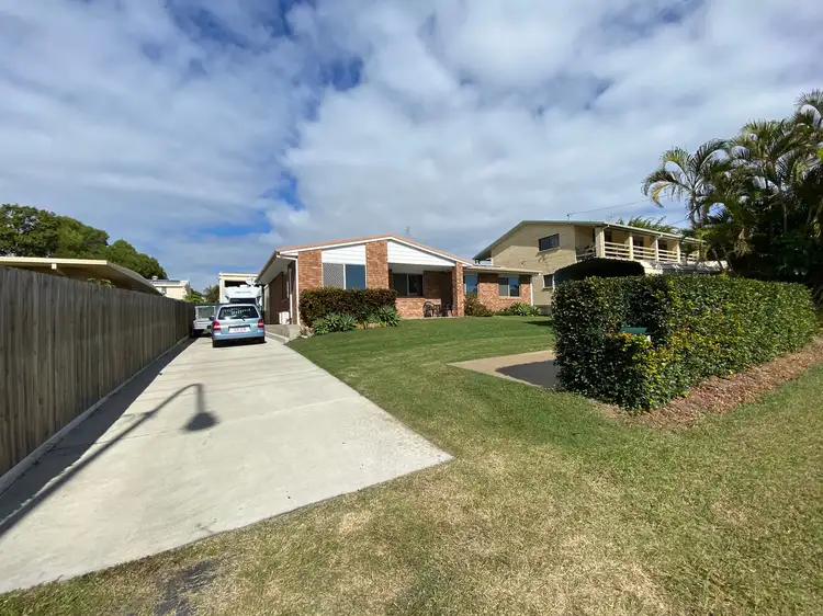 653 Boat Harbour Drive, Urangan QLD 4655