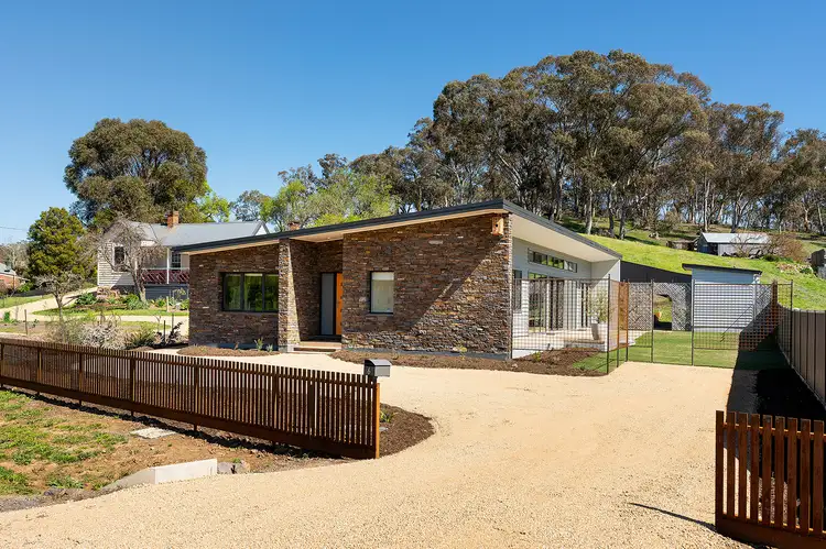6 Cemetery Road, Campbells Creek VIC 3451