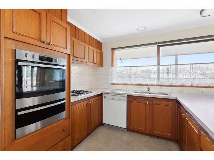 Fifth view of Homely house listing, 3 Lansell Drive, Highton VIC 3216