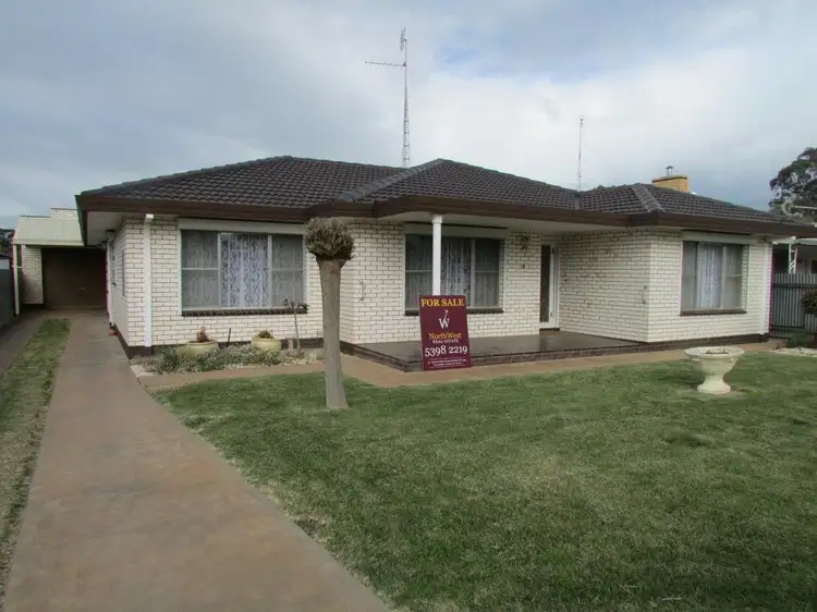 119 Jamouneau Street, Warracknabeal VIC 3393