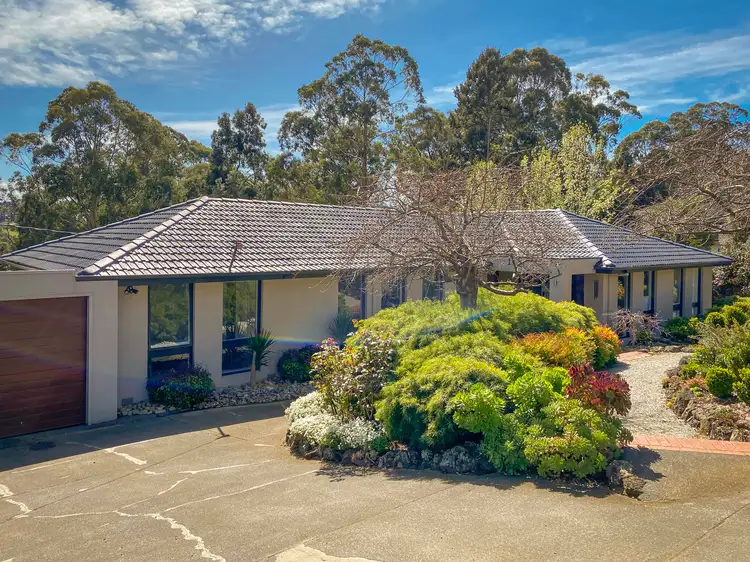 14 Berrys Road, Emerald VIC 3782