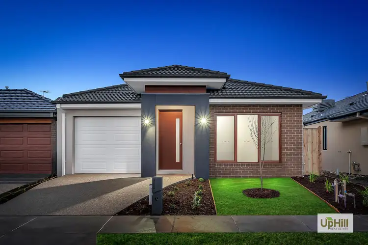 6 Lefrant Way, Cranbourne South VIC 3977