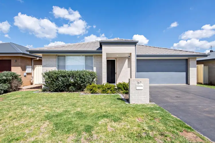 57 Page Avenue, Dubbo NSW 2830