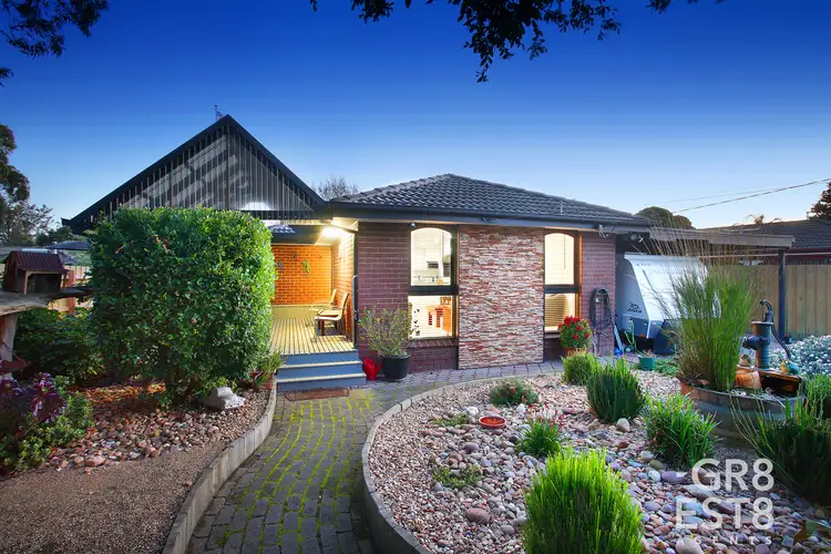 2 Carole Court, Cranbourne VIC 3977