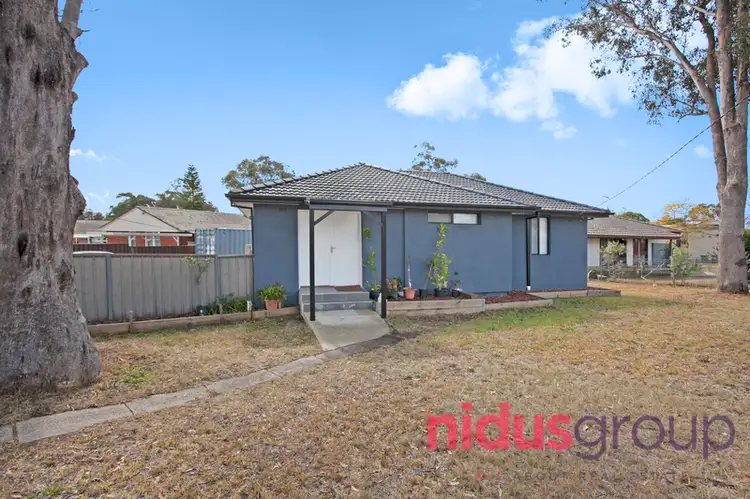 2 Riddell Crescent, Blackett NSW 2770