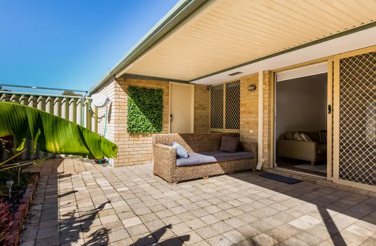 1/35 Winnacott Street, Willagee WA 6156