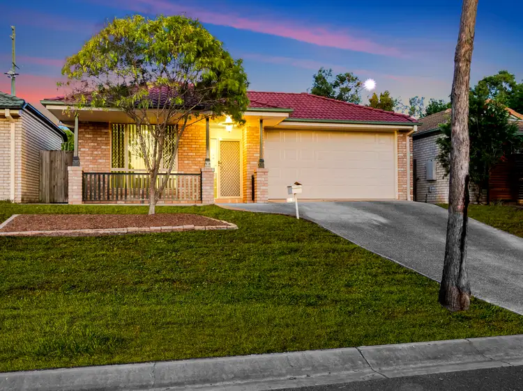 31 Dandenong Street, Forest Lake QLD 4078