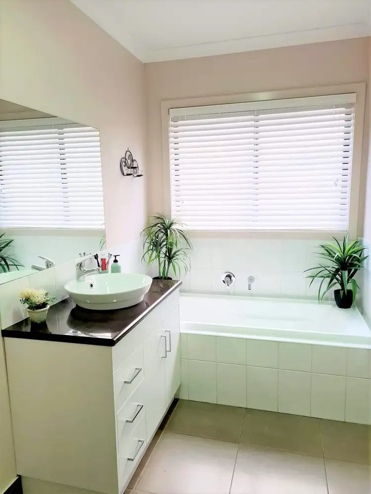 Fifth view of Homely house listing, 4 The Culdesac, Benalla VIC 3672