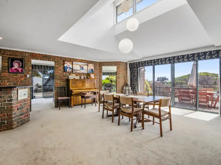 2 Fifth Street, Beachport SA 5280