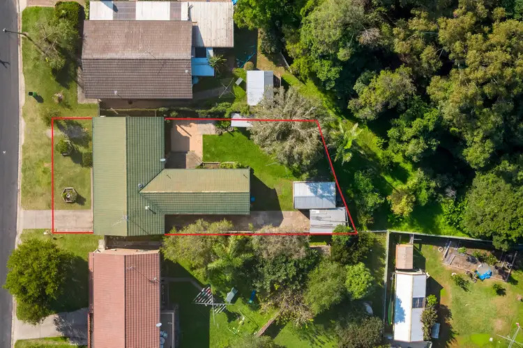 21 Cook Avenue, Surf Beach NSW 2536