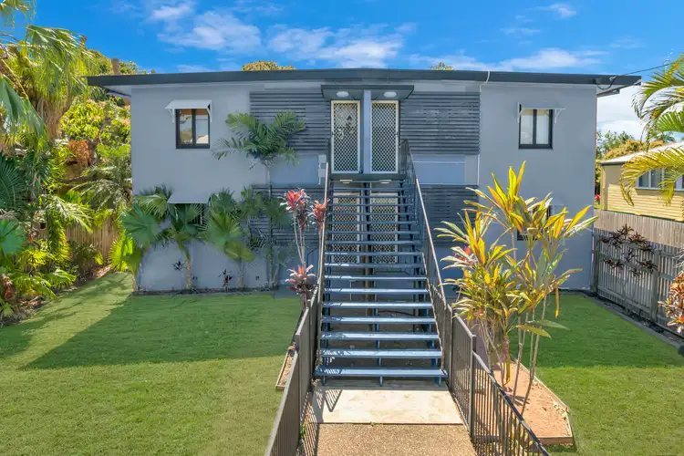 Main view of Homely block of units listing, 1-4 19 Carr Street, Hermit Park QLD 4812