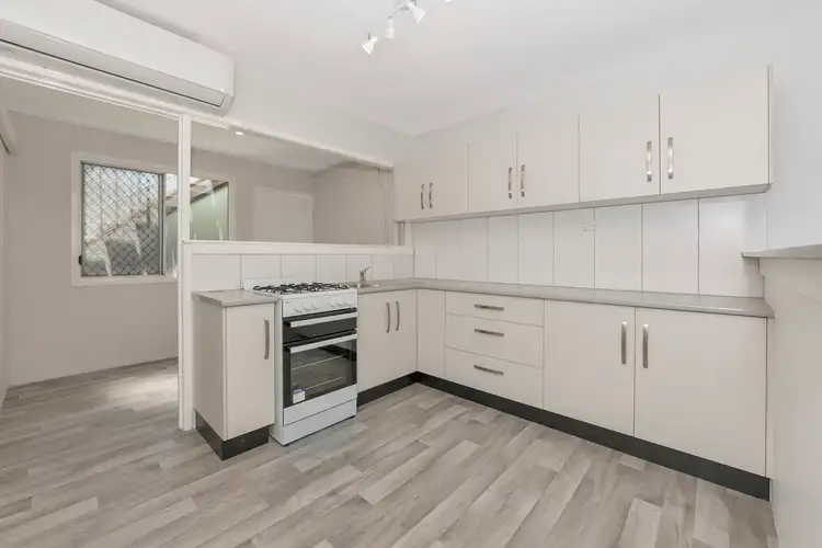 Third view of Homely block of units listing, 1-4 19 Carr Street, Hermit Park QLD 4812