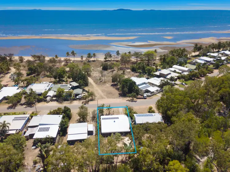 23 The Esplanade, Toolakea QLD 4818