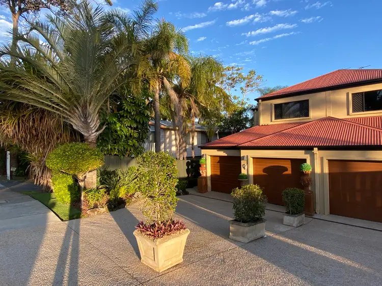 1/238 Government Road, Labrador QLD 4215