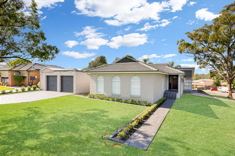 86 Melville Road, St Clair NSW 2759