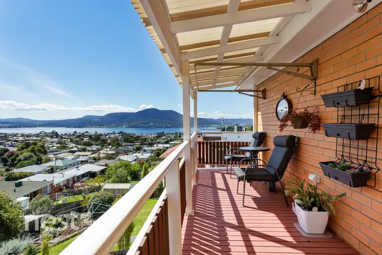 12 Fowler Street, Montrose TAS 7010