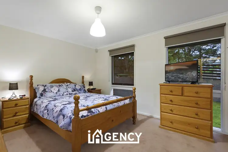 Sixth view of Homely house listing, 48 William Perry Close, Endeavour Hills VIC 3802