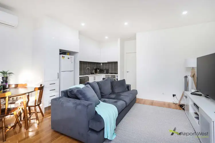 4/137 Bowes Avenue, Airport West VIC 3042
