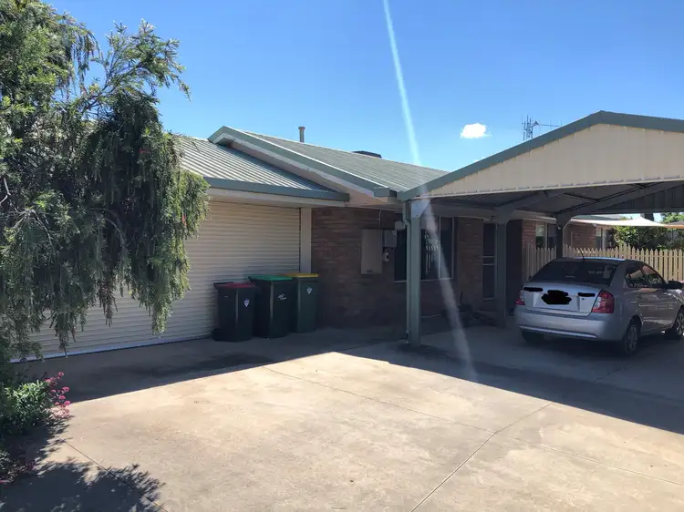4 Elizabeth Street