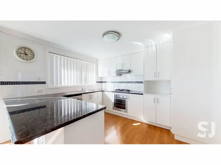 19 Dunheved Circle, Dubbo NSW 2830