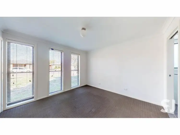 Fifth view of Homely house listing, 19 Dunheved Circle, Dubbo NSW 2830