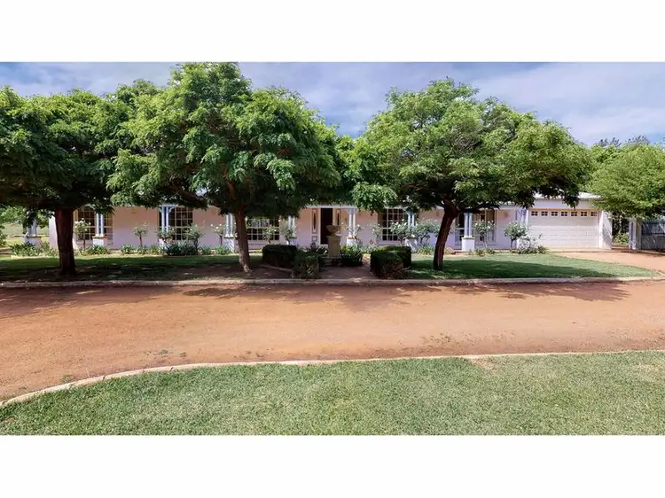 6 Araluen Way, Dubbo NSW 2830