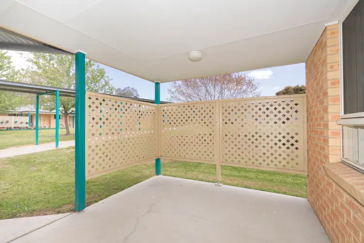 Fifth view of Homely unit listing, 2/2 Hanlon Ct, West Wodonga VIC 3690