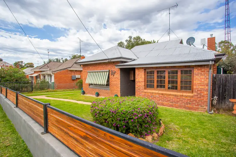 148 Larmer Street, Narrandera NSW 2700