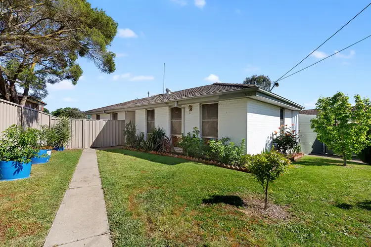 8 MONASH DRIVE, Seymour VIC 3660