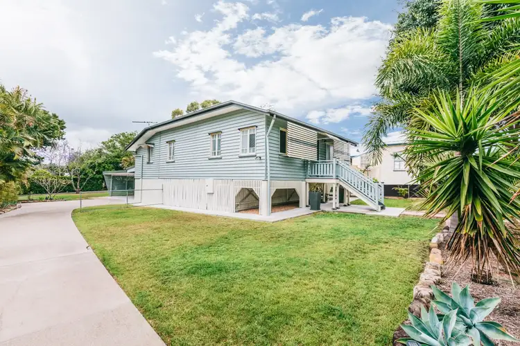 30 WALSH STREET, Newtown QLD 4305