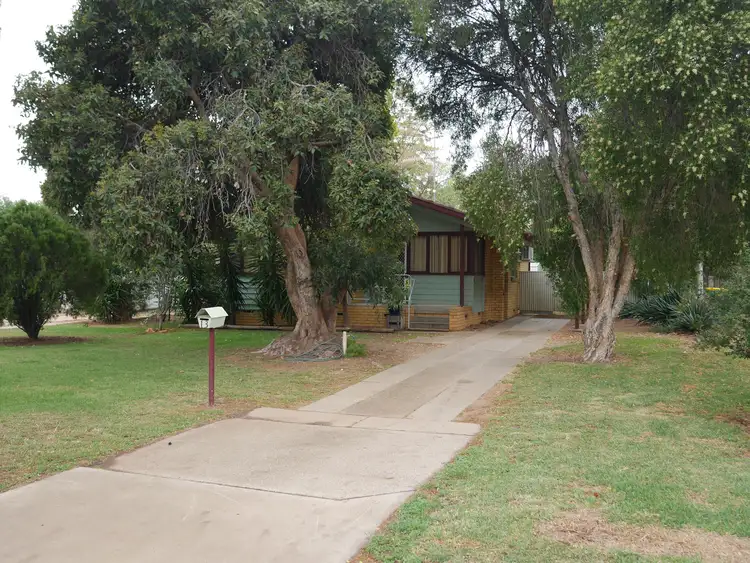 13 Bluebonnet Crescent, Coleambally NSW 2707