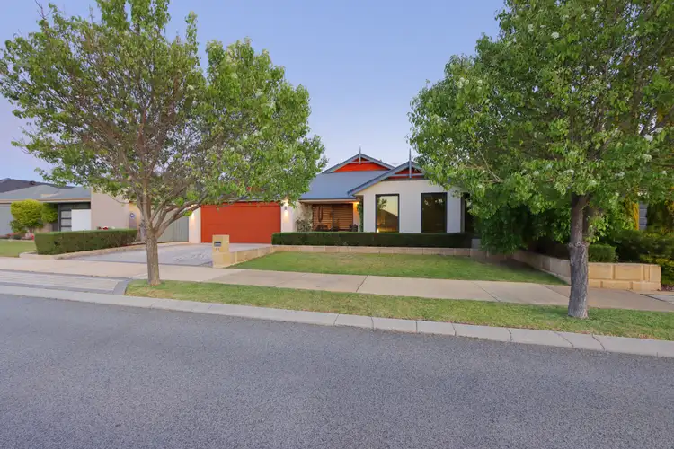 20 Birmingham Parade, Piara Waters WA 6112