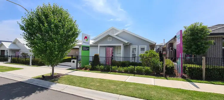8 Coral Circuit, Leppington NSW 2179
