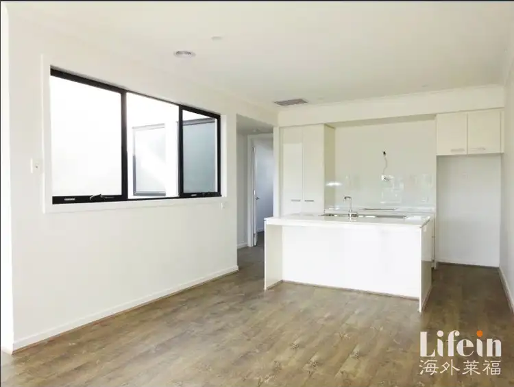 Fifth view of Homely townhouse listing, 12 Yarramie Cct, Craigieburn VIC 3064