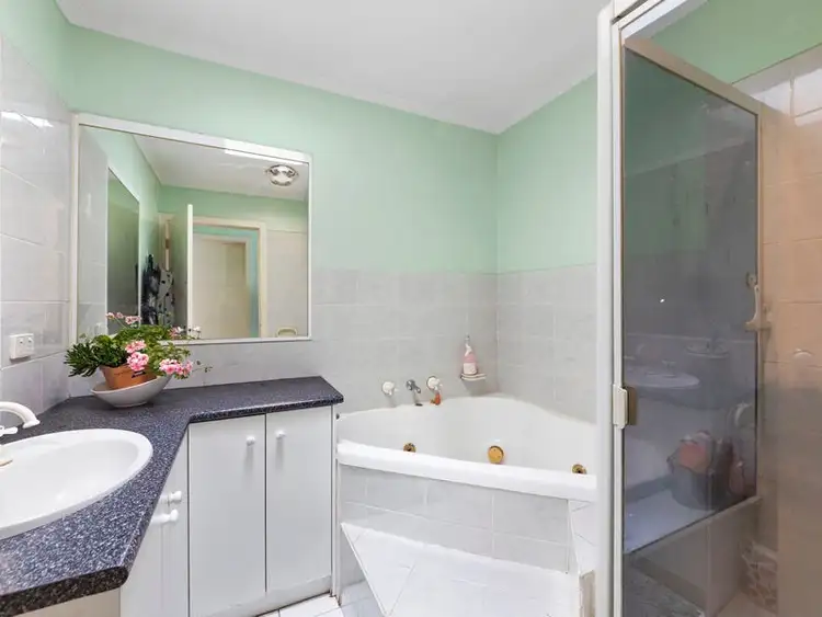 Sixth view of Homely unit listing, 1/106 Conrad Street, St Albans VIC 3021