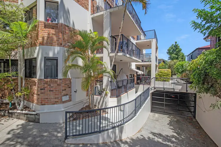 Second view of Homely unit listing, 2/4 Waverley Street, Southport QLD 4215
