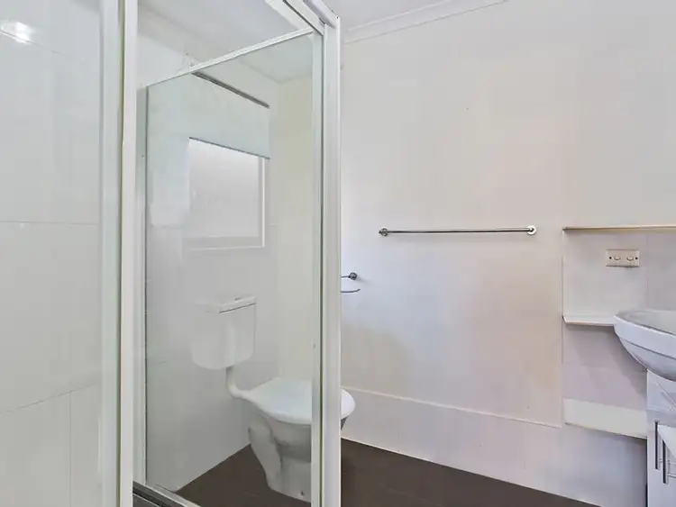 Fifth view of Homely unit listing, 1/10 Phillip Street, Labrador QLD 4215