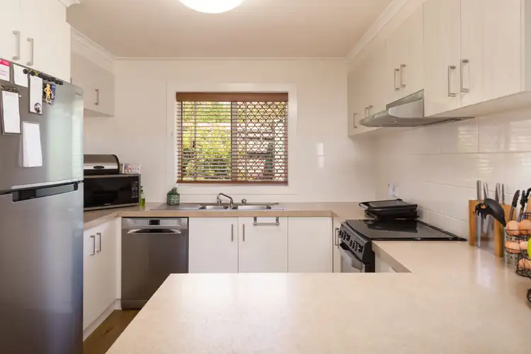 Sixth view of Homely unit listing, 2/7 TEMPLETON PLACE, Wodonga VIC 3690
