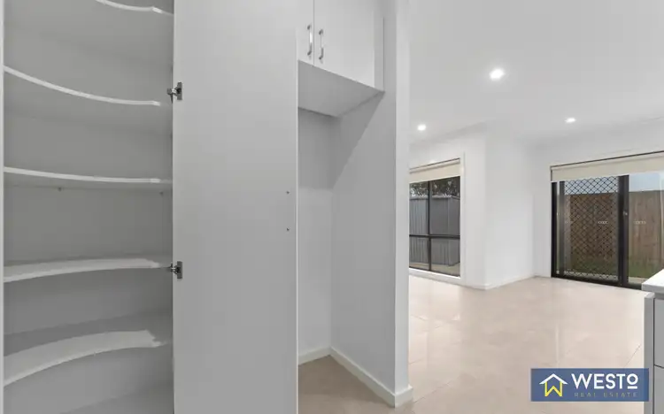 Fifth view of Homely unit listing, 4/32A Wynarka Drive, Hoppers Crossing VIC 3029