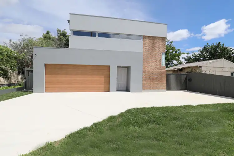 8 Wambool Street, Narrabundah ACT 2604