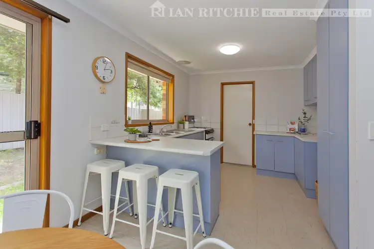 Fourth view of Homely unit listing, 3/5 La Fontaine Avenue, Lavington NSW 2641
