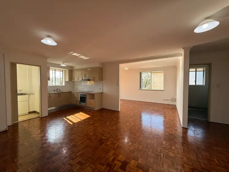 8/139 Moore Street, Liverpool NSW 2170